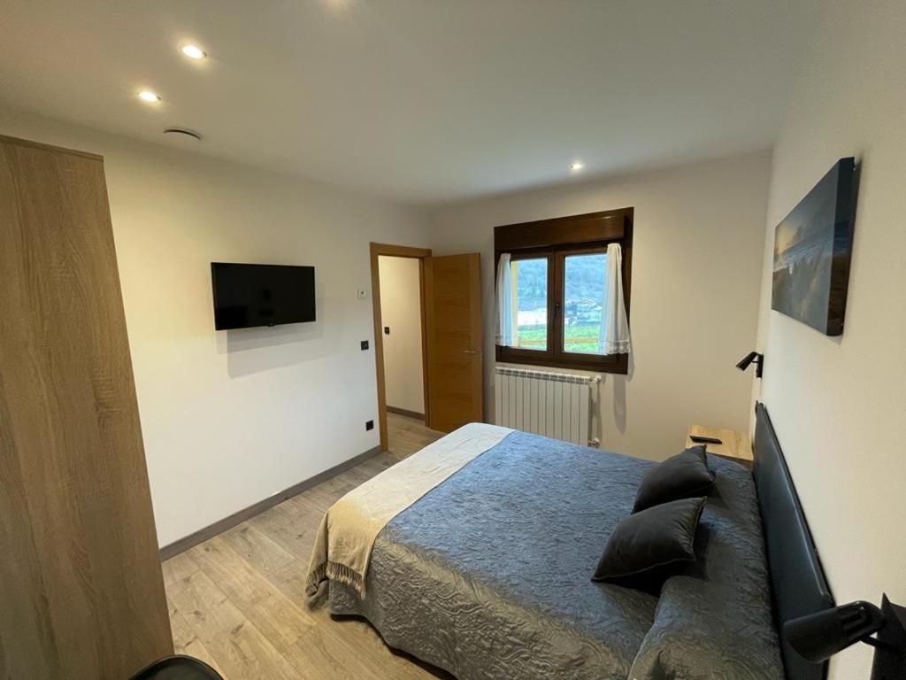 Apartamentos Fuente La Pipa Avín Eksteriør billede