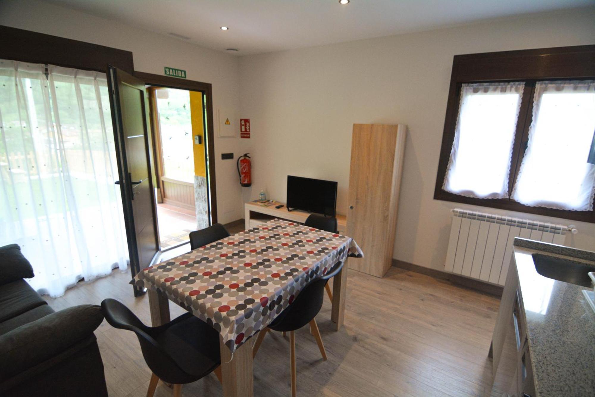 Apartamentos Fuente La Pipa Avín Eksteriør billede